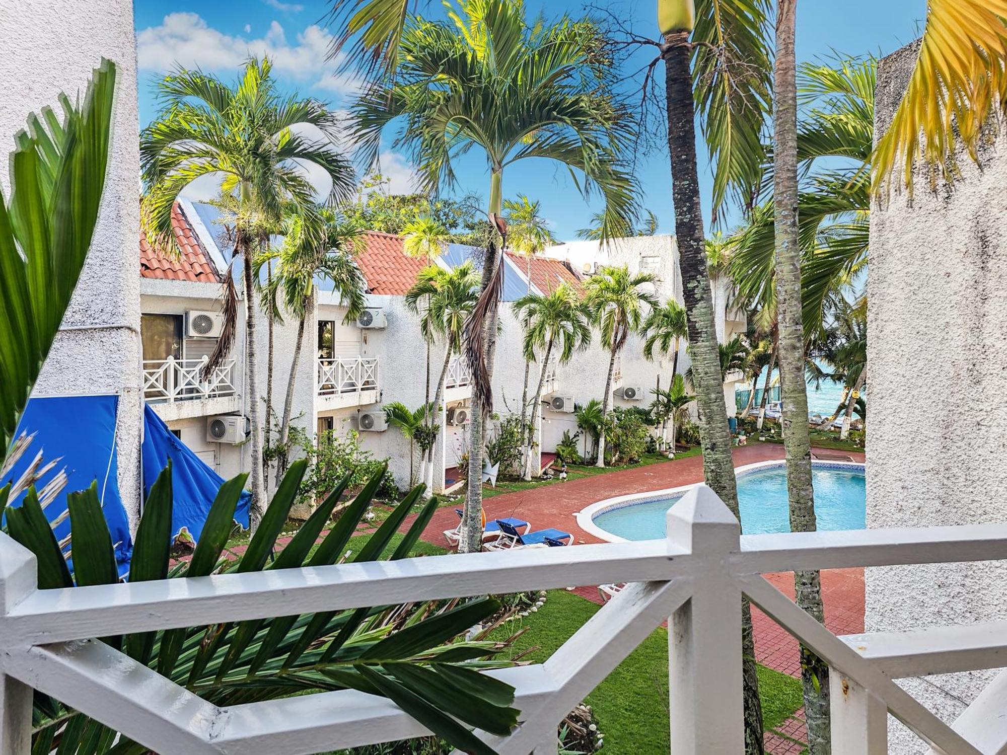 Chrisanns Paradise Suite By The Ocean - Apt#9 Ocho Rios Exterior photo