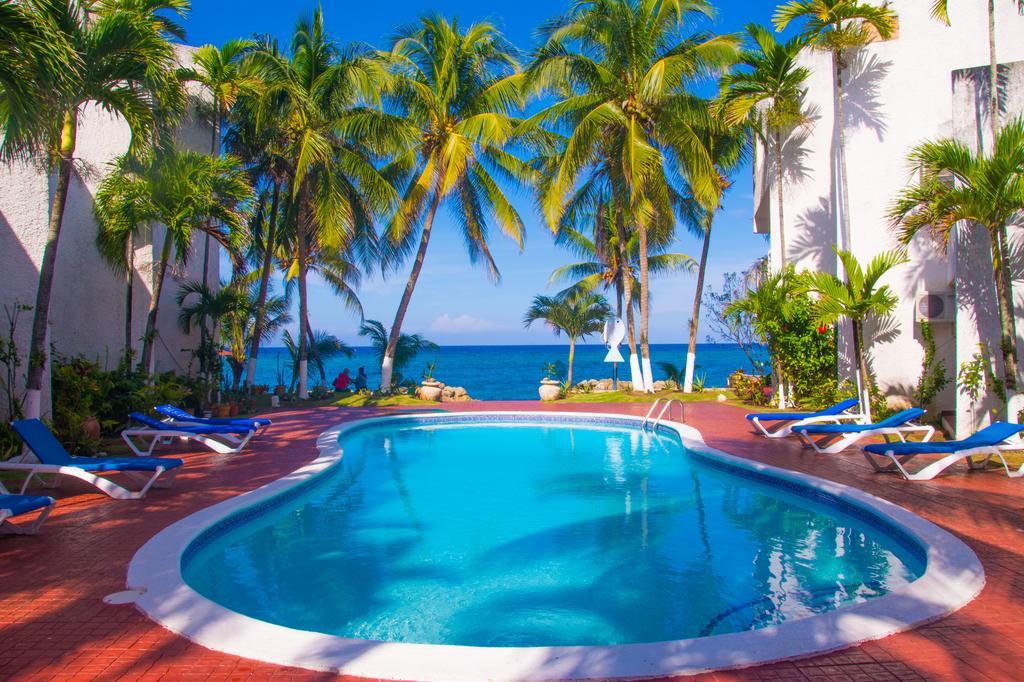 Chrisanns Paradise Suite By The Ocean - Apt#9 Ocho Rios Exterior photo